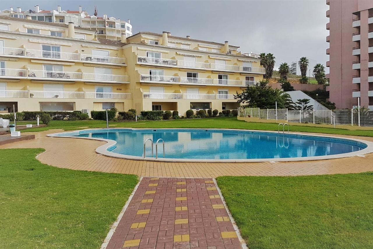 Lovelystay - Sea View Apartment With Pool & Garden Эрисейра Экстерьер фото