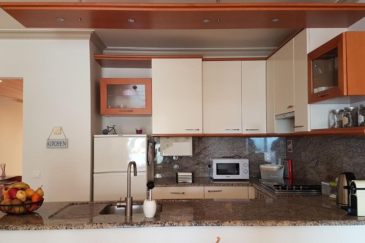 Lovelystay - Sea View Apartment With Pool & Garden Эрисейра Экстерьер фото